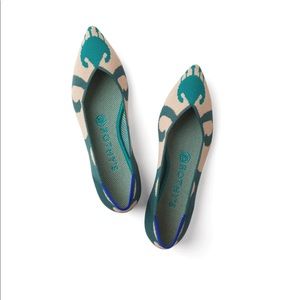 - Rothys The Point Moroccan Green Size:7.5 Limited Edition!